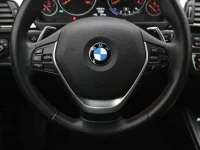 BMW 320 2 135kW thumbnail