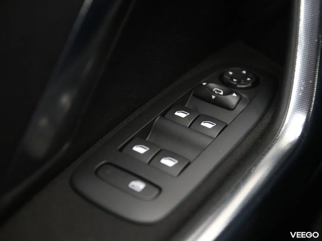 Peugeot 2008 1.2 81kW