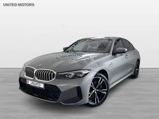 Image of BMW 330 xDrive Sedan M Sport Drag 18" HiFi Rattvärme Sportstol 0kW