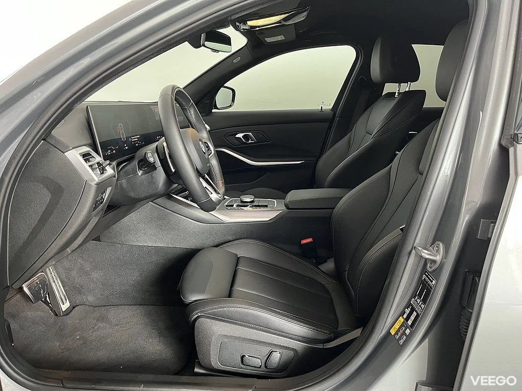 BMW 330 xDrive Sedan M Sport Drag 18" HiFi Rattvärme Sportstol 0kW