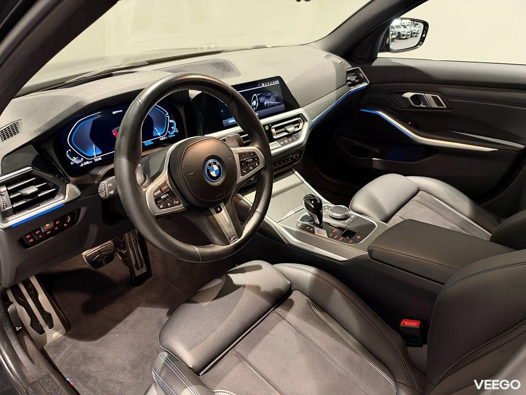 BMW 330 xDrive Sedan M Sport Head-up Hi-Fi Rattvärme Taklucka 215kW