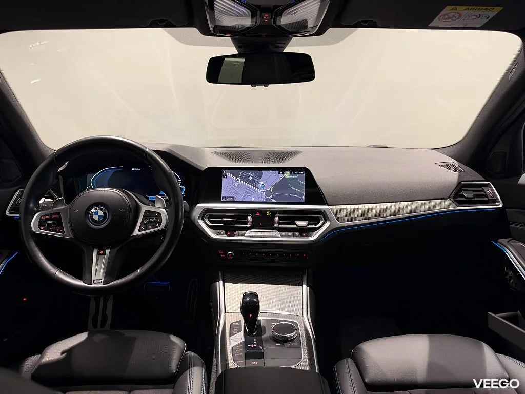 BMW 330 xDrive Sedan M Sport Head-up Hi-Fi Rattvärme Taklucka 215kW
