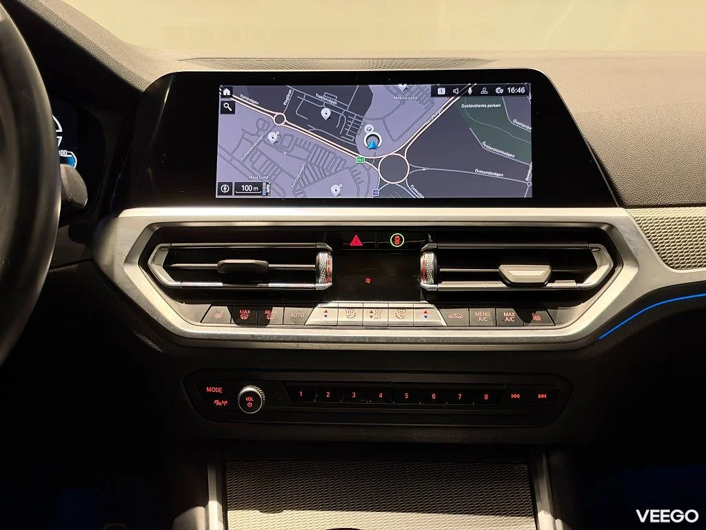 BMW 330 xDrive Sedan M Sport Head-up Hi-Fi Rattvärme Taklucka 215kW
