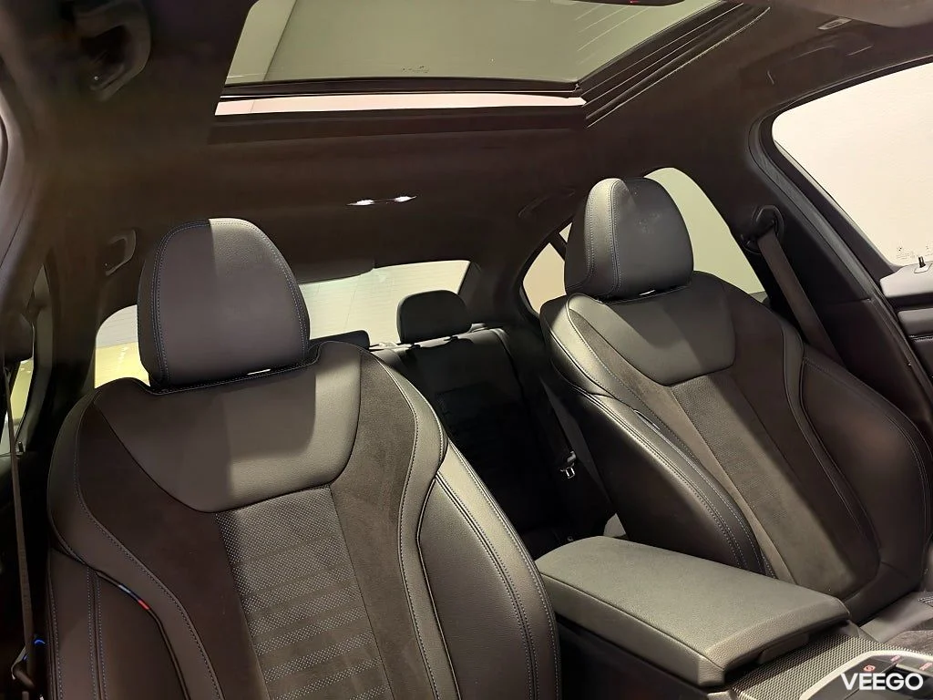 BMW 330 xDrive Sedan M Sport Head-up Hi-Fi Rattvärme Taklucka 215kW