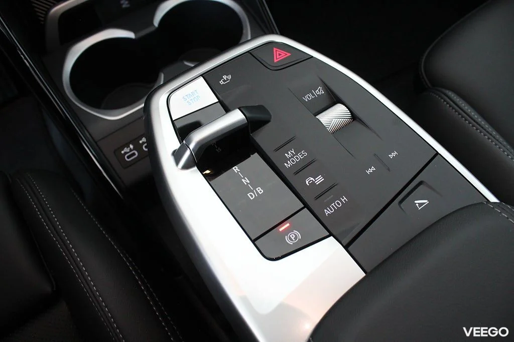BMW iX1 eDrive20 xLine H/K Drag Comfort Access Sportstolar 0kW