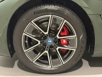 BMW i4 eDrive40 M Sport Pro Drag Glastaklucka H/K Adpt Farth 0kW thumbnail
