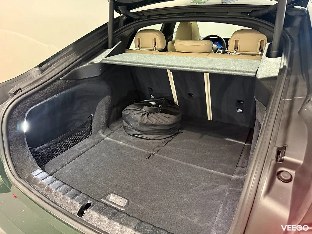 BMW i4 eDrive40 M Sport Pro Drag Glastaklucka H/K Adpt Farth 0kW