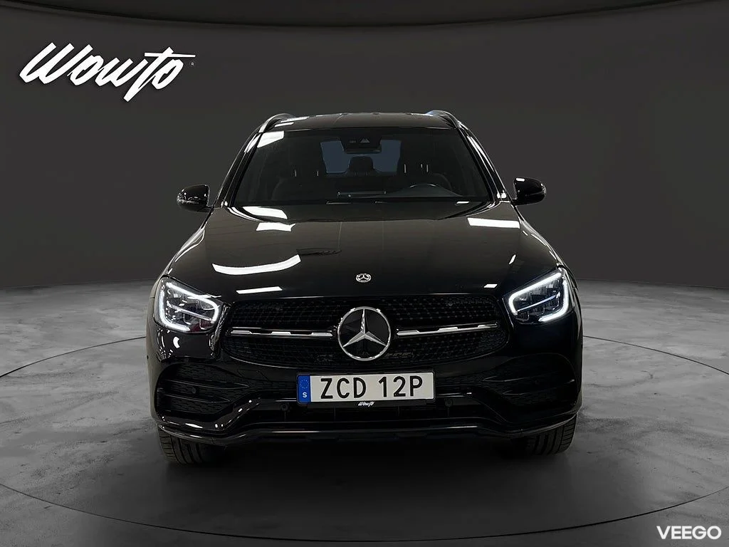 Mercedes-Benz GLC200 GLC 300 de 4M 306HK AMG /Drag /B-Kamera 225kW