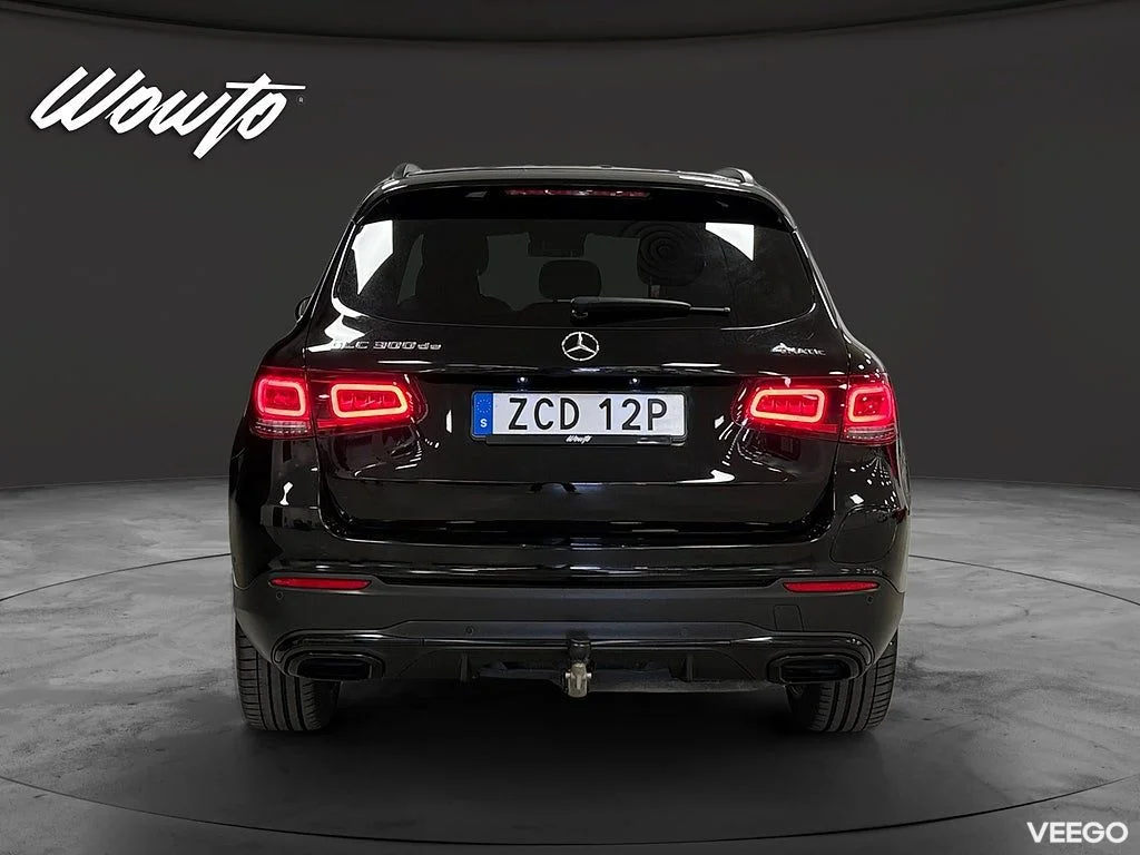 Mercedes-Benz GLC200 GLC 300 de 4M 306HK AMG /Drag /B-Kamera 225kW