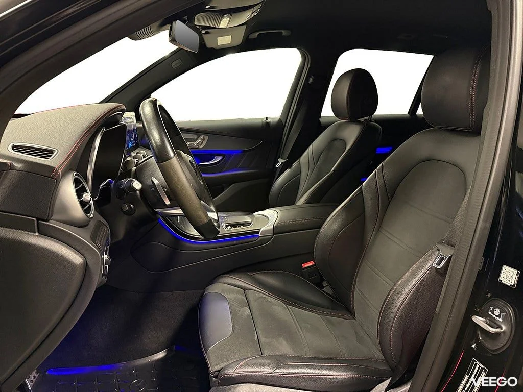 Mercedes-Benz GLC200 GLC 300 de 4M 306HK AMG /Drag /B-Kamera 225kW