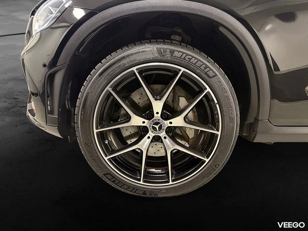 Mercedes-Benz GLC200 GLC 300 de 4M 306HK AMG /Drag /B-Kamera 225kW