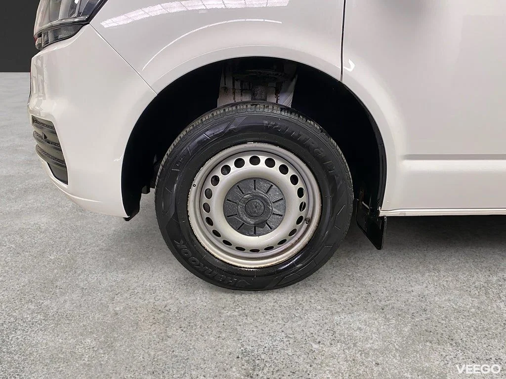 Volkswagen Transporter 2.0 TDI 110HK L2 3-Sits /Drag /Moms 81kW