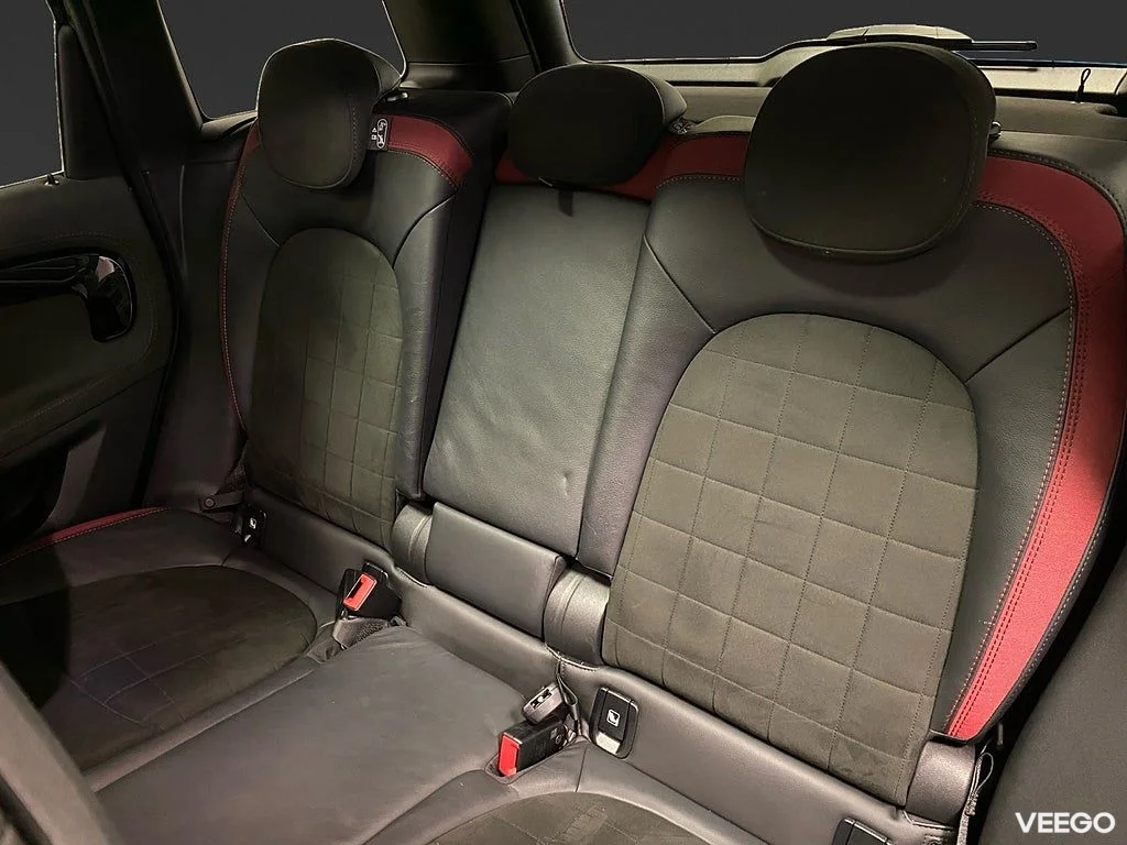 Mini Countryman Cooper SE ALL4 224HK JCW /HuD /H/K /Se Spec 165kW