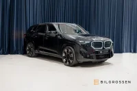 BMW XM 4.4 V8 xDrive B&W Merino Massage Softclose Bakaxelstyrn 480kW thumbnail