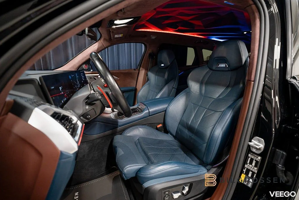 BMW XM 4.4 V8 xDrive B&W Merino Massage Softclose Bakaxelstyrn 480kW