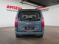 Toyota Proace City Verso Long Electric 50kWh Family 62kW thumbnail