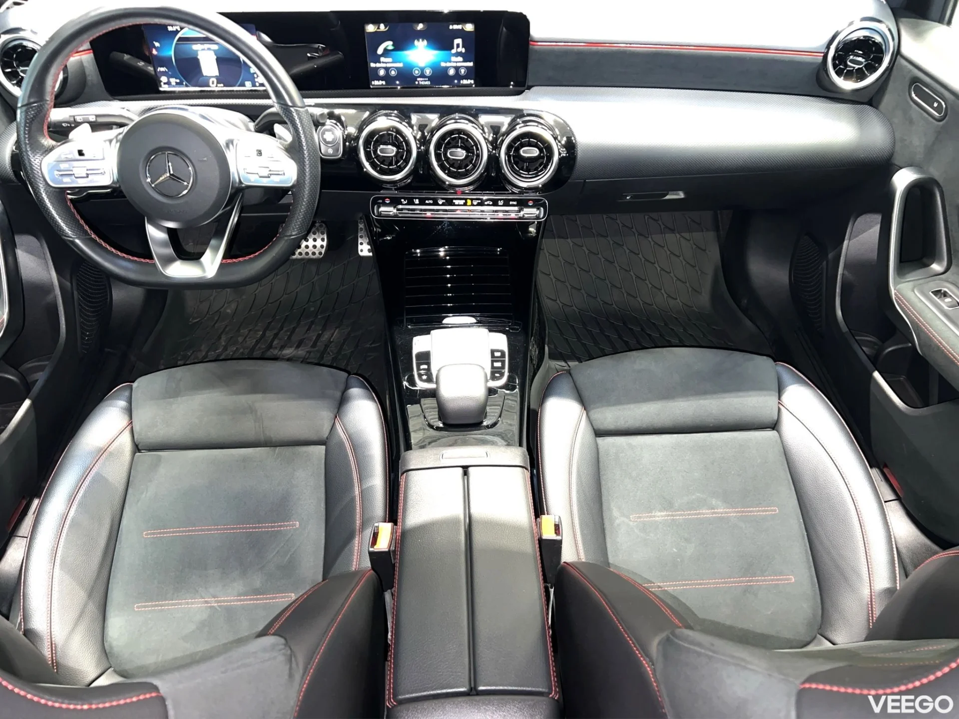 Mercedes-Benz A180 - 100kW
