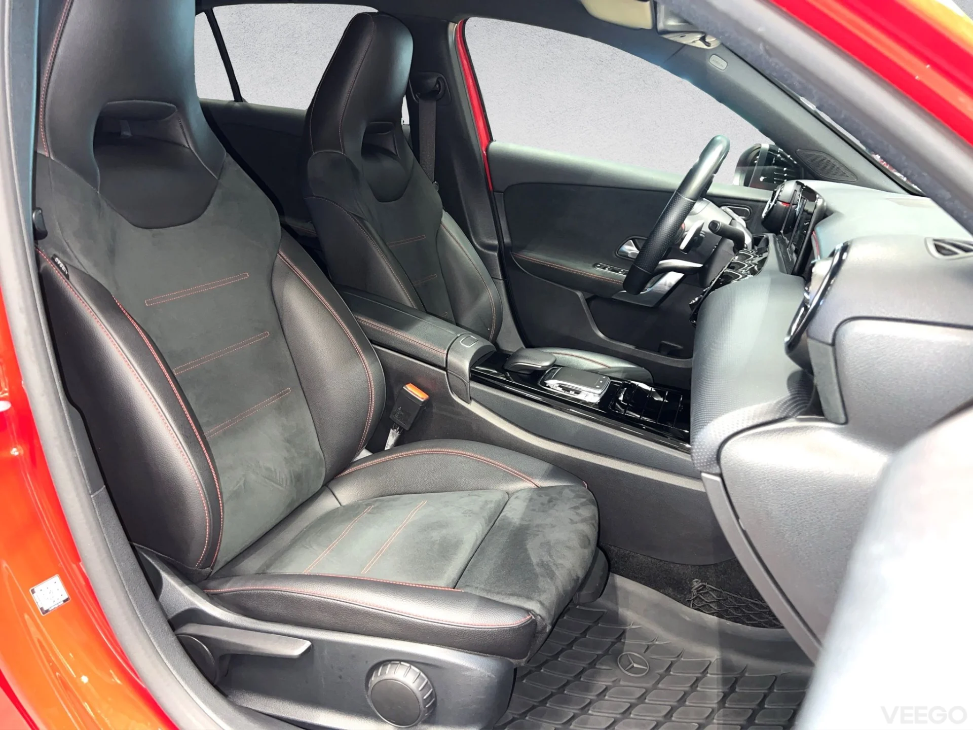 Mercedes-Benz A180 - 100kW