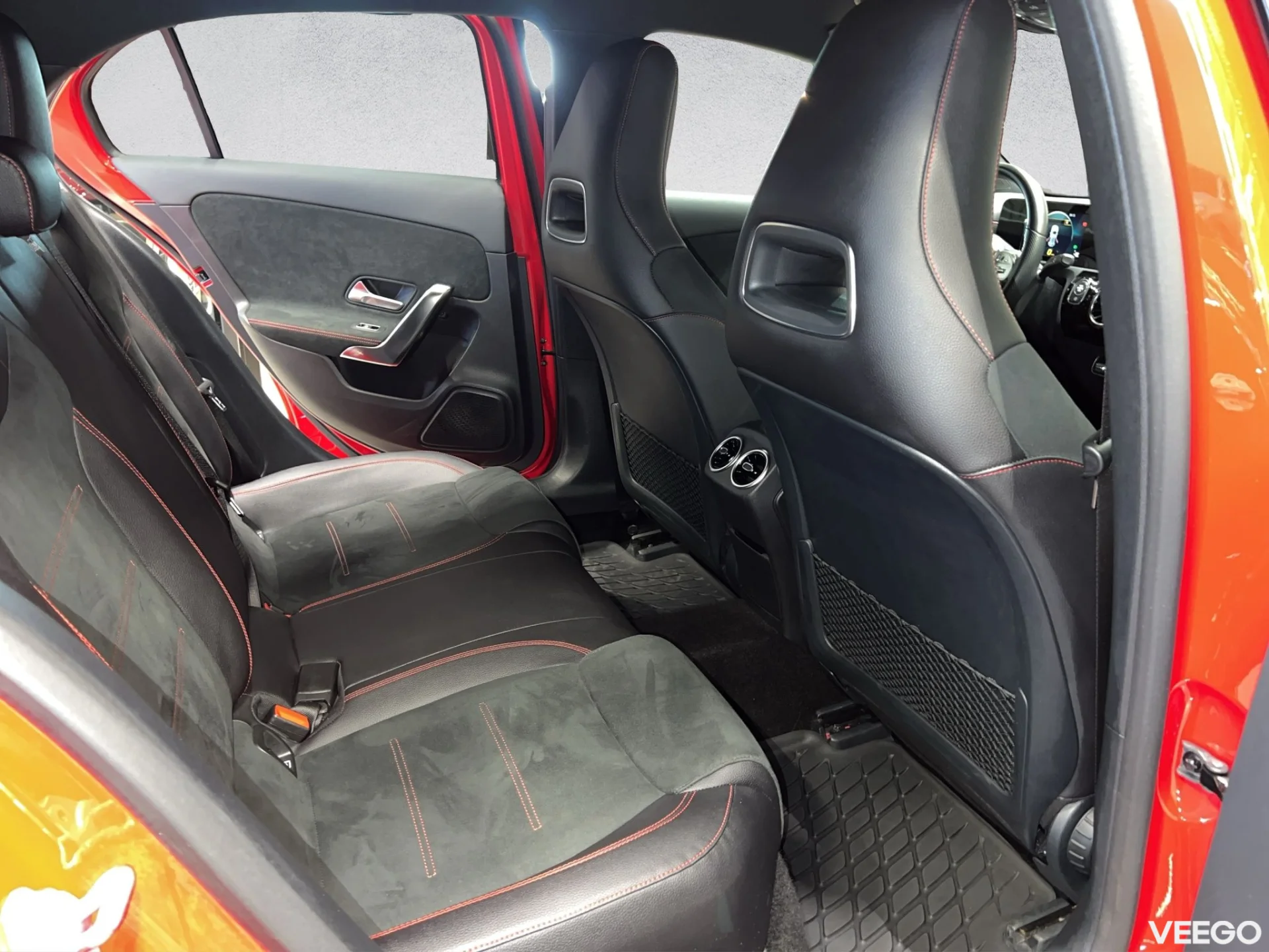 Mercedes-Benz A180 - 100kW