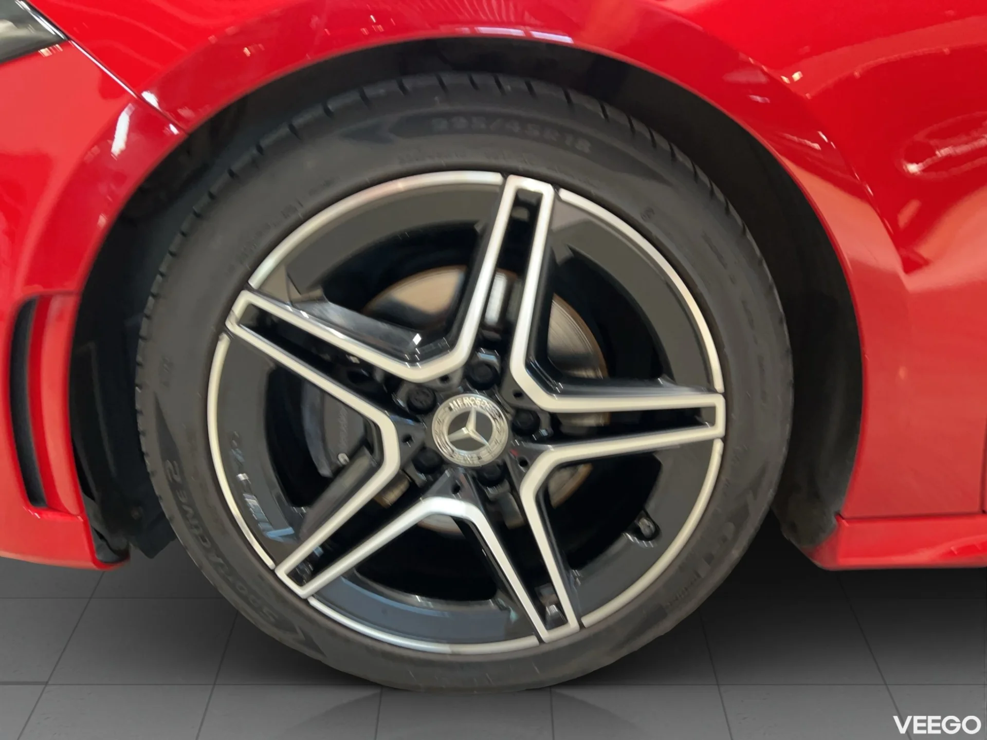Mercedes-Benz A180 - 100kW