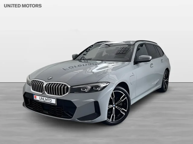 Image of BMW 330 xDrive Touring M Sport Drag Rattvärme Park Assist 0kW