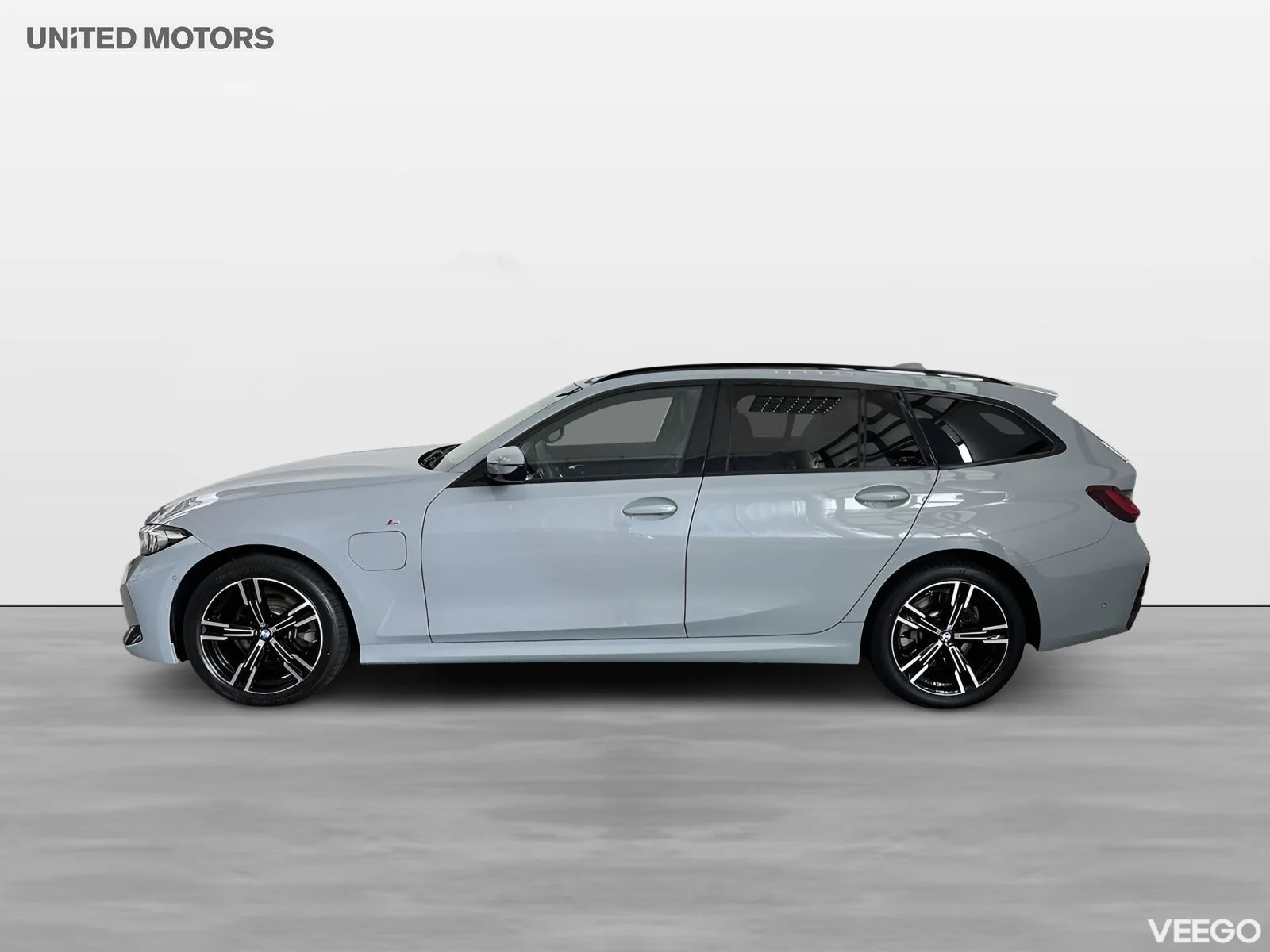 BMW 330 xDrive Touring M Sport Drag Rattvärme Park Assist 0kW