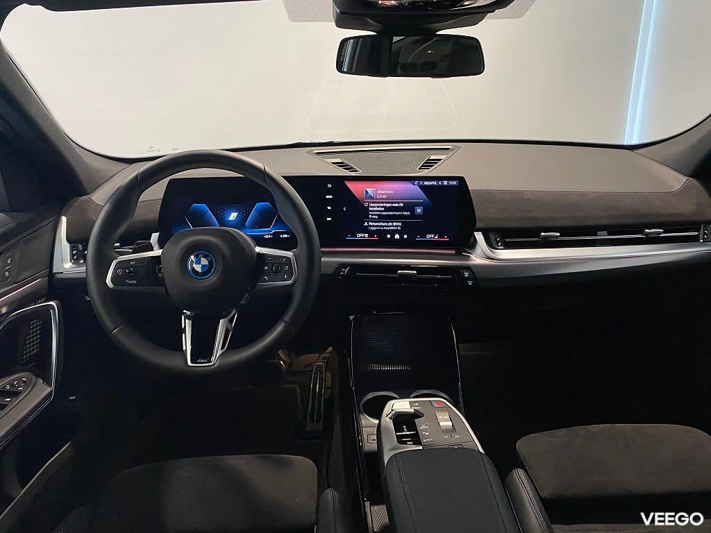 BMW iX2 IX2 xDrive30  M Sport Parkeringsassistans Drag 0kW