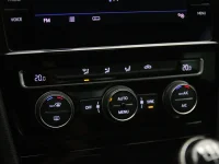 Volkswagen Golf 1.5 96kW thumbnail