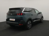 Peugeot 5008 2 130kW thumbnail