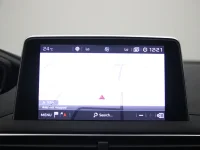 Peugeot 5008 2 130kW thumbnail