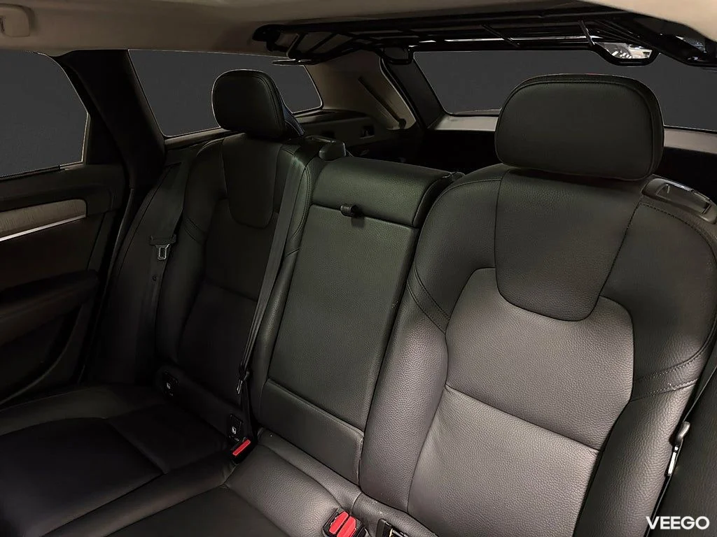 Volvo V90 B4 AWD 197HK Advanced /Pano/H/K/Moms 145kW