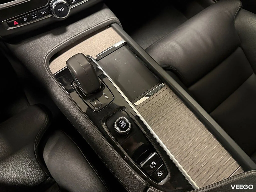 Volvo V90 B4 AWD 197HK Advanced /Pano/H/K/Moms 145kW