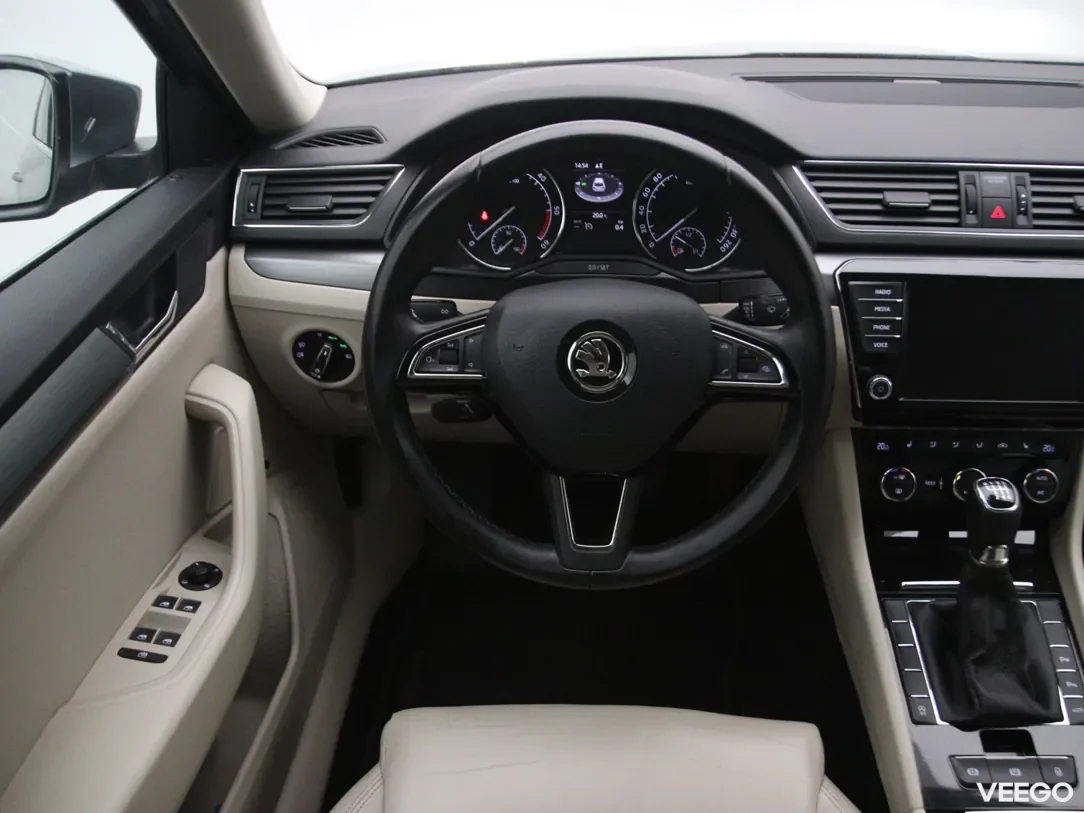 Skoda Superb 1.6 88kW