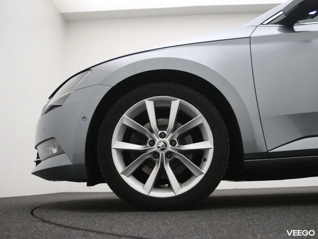 Skoda Superb 1.6 88kW