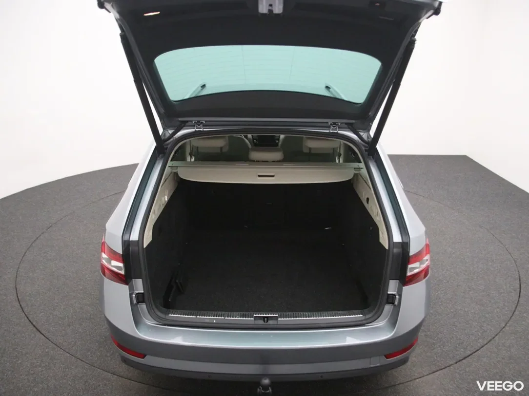 Skoda Superb 1.6 88kW
