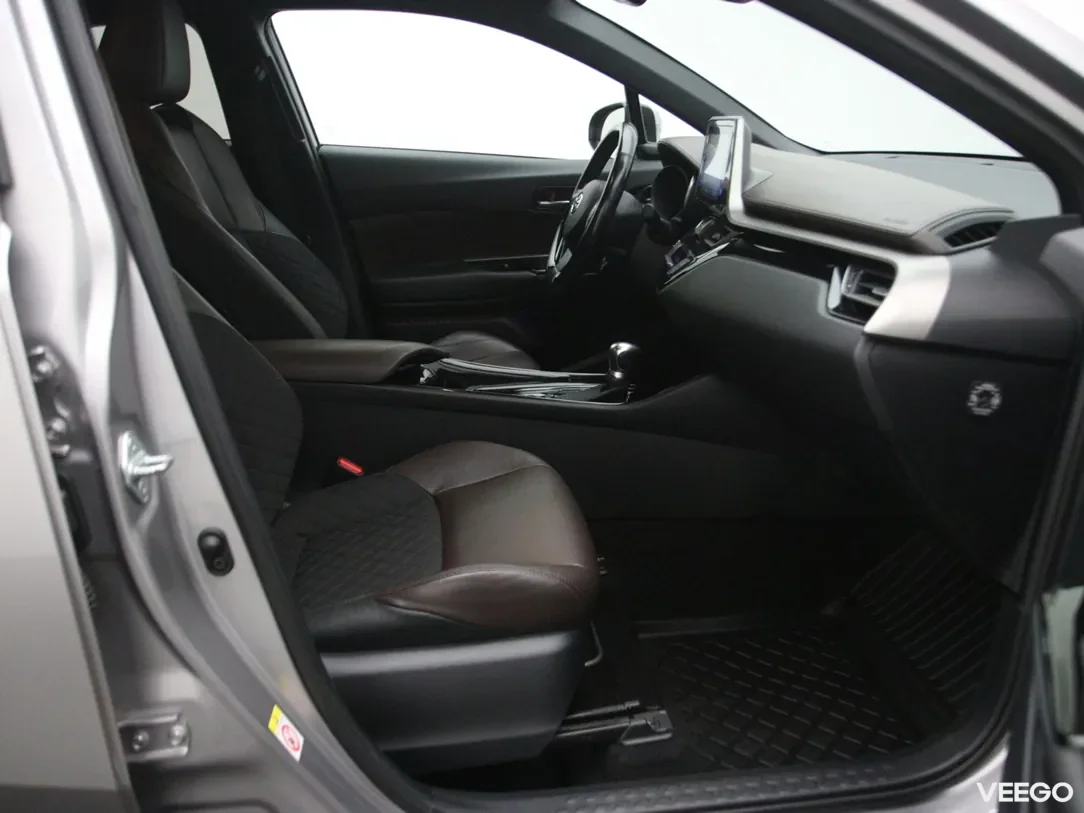 Toyota C-HR 1.8 90kW