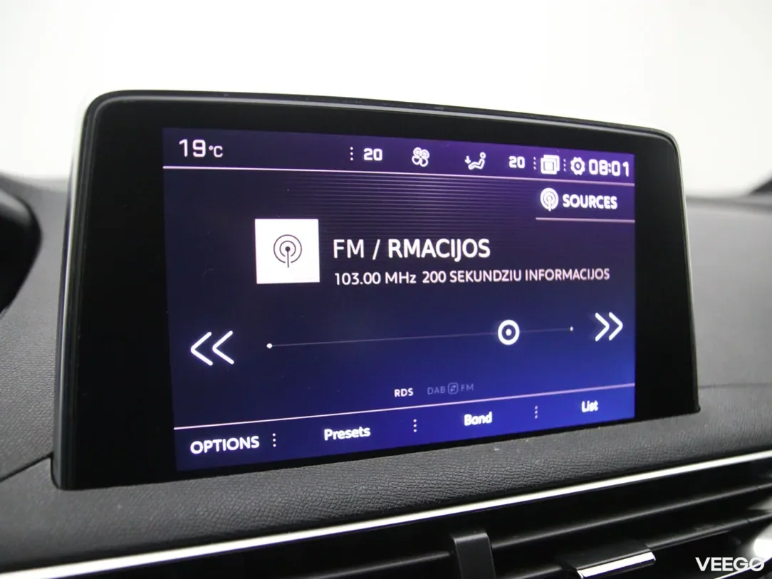 Peugeot 5008 1.6 133kW