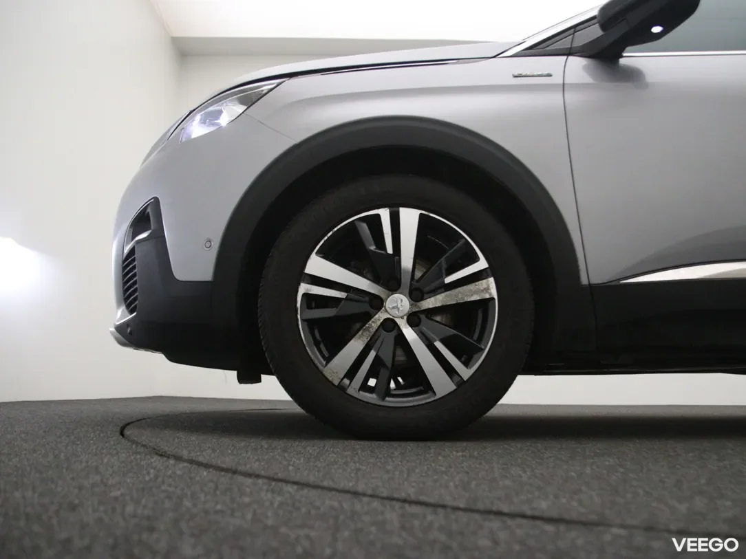 Peugeot 5008 1.6 133kW
