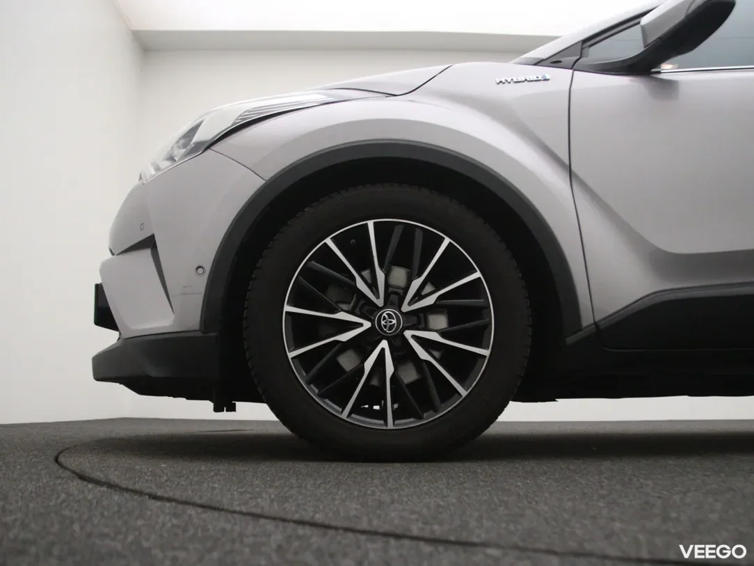 Toyota C-HR 1.8 90kW