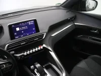 Peugeot 5008 2 130kW thumbnail