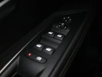 Peugeot 5008 2 130kW thumbnail