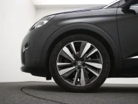 Peugeot 5008 2 130kW thumbnail