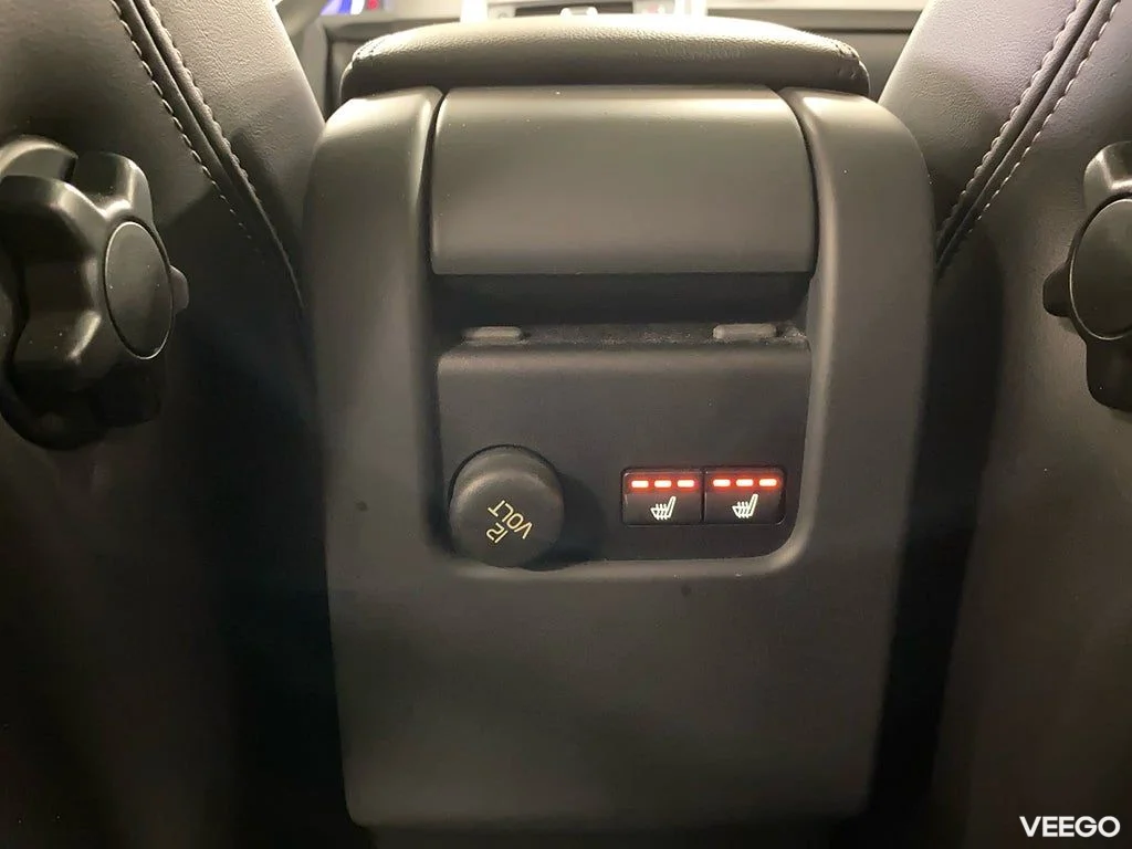 Volvo V60 T6 AWD 329HK Black R /Ferrita /Taklucka 242kW