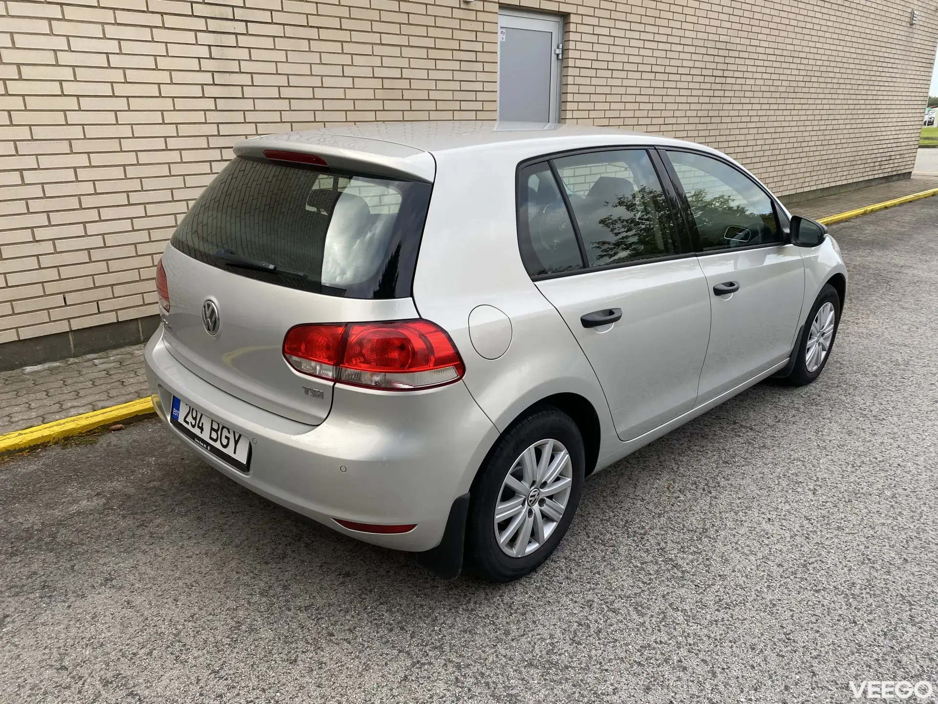 Volkswagen Golf 1.2 77kW