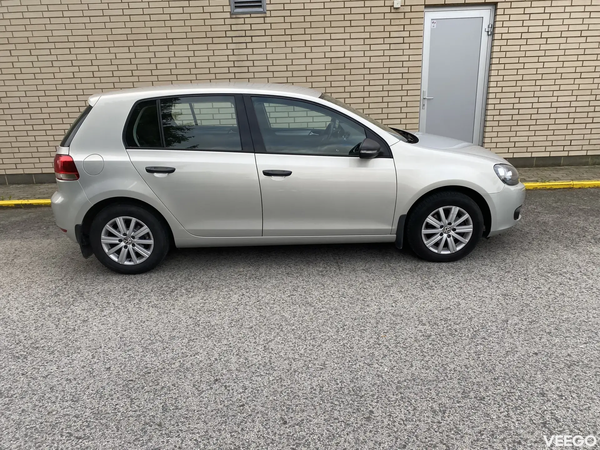 Volkswagen Golf 1.2 77kW