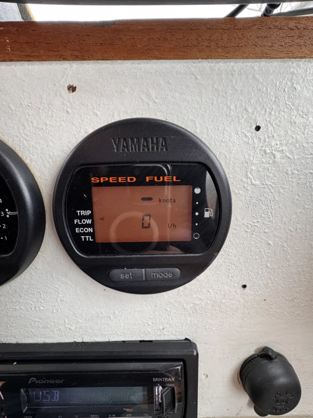 Image of Flipper 620 115