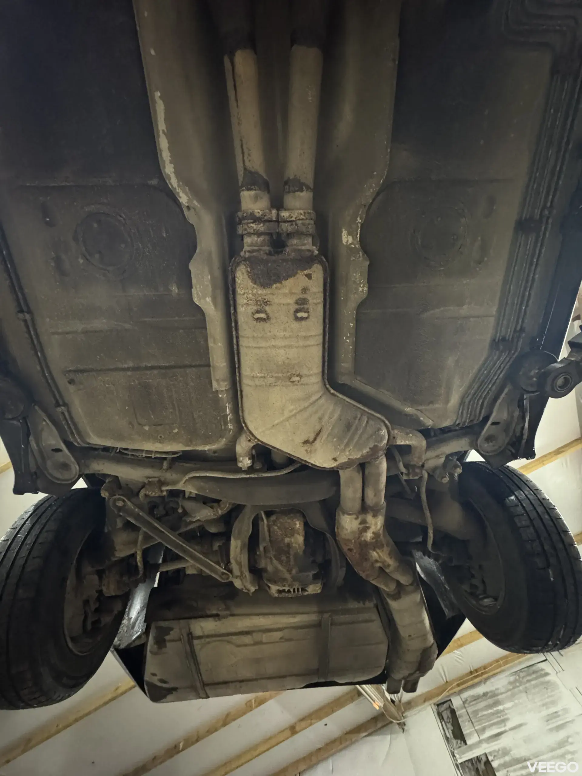 BMW 750I e32 5.0 220kW