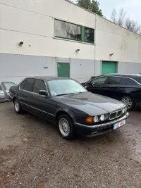 BMW 750I e32 5.0 220kW thumbnail