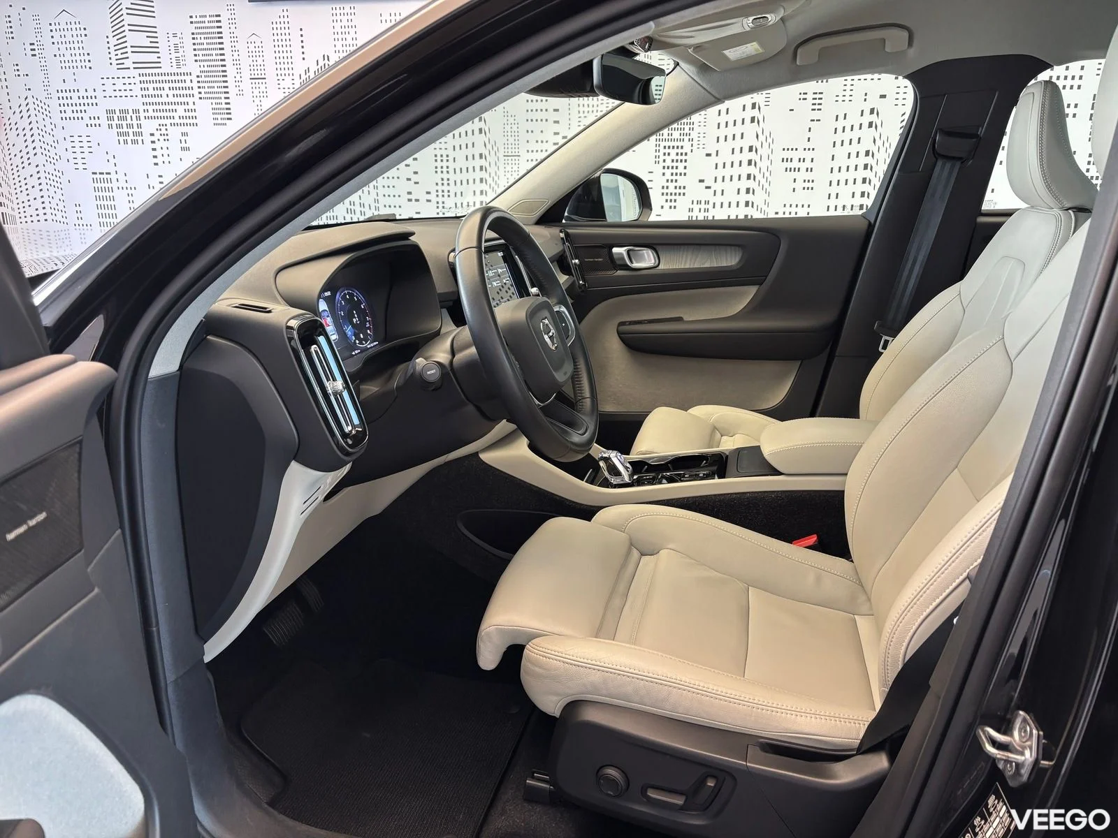 Volvo XC40 - 145kW