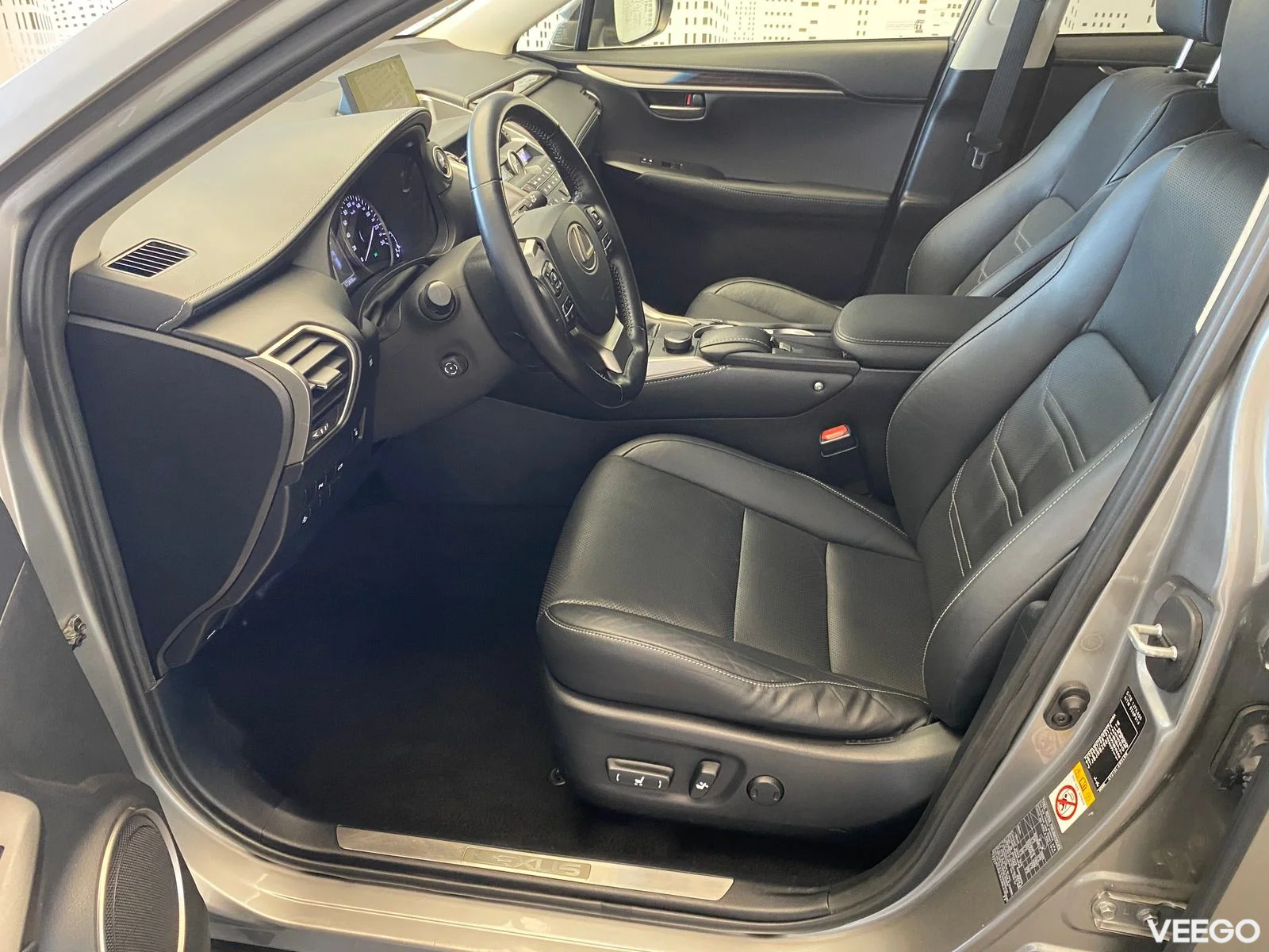 Lexus NX 300h - 114kW